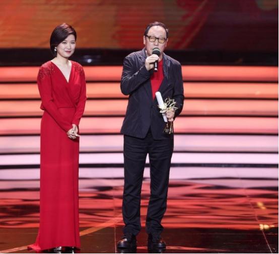 倪大红：娶倪萍妹妹当老婆，结婚三十多年无绯闻，成功离不开妻子