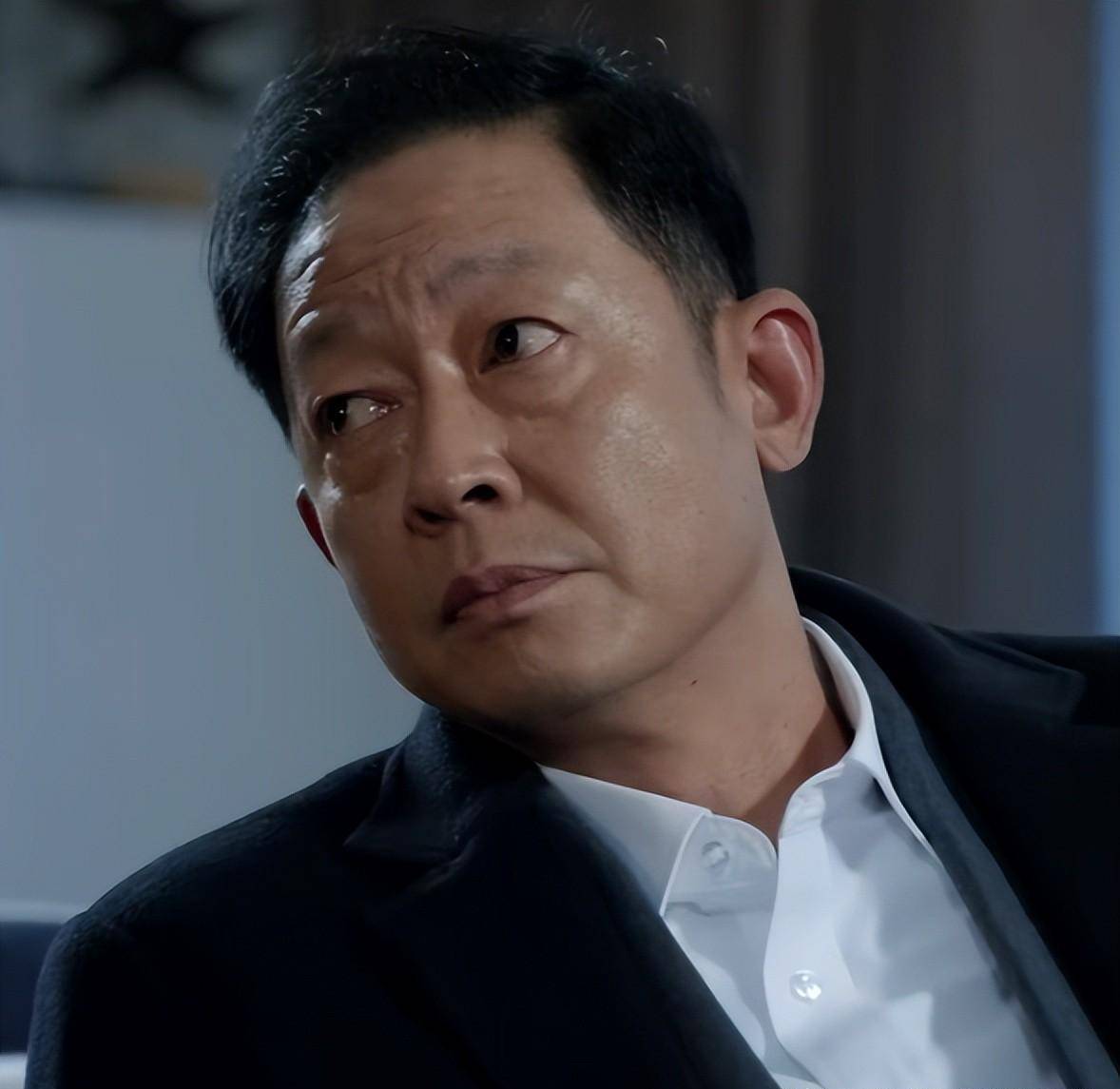 曾因丑拍戏一半被导演辞退的王志文，如今却成一代“风流”视帝