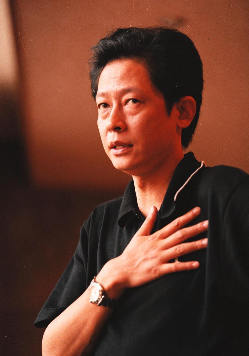 曾因丑拍戏一半被导演辞退的王志文，如今却成一代“风流”视帝