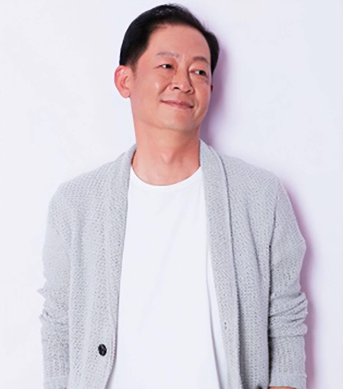 曾因丑拍戏一半被导演辞退的王志文，如今却成一代“风流”视帝