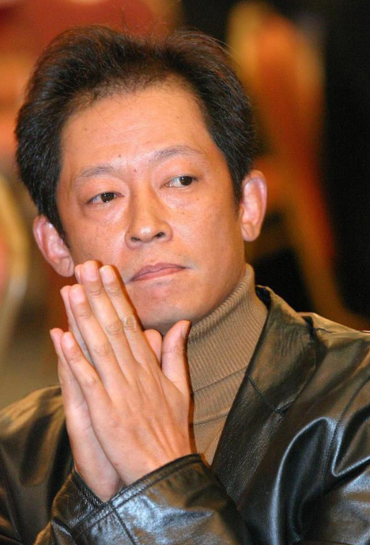 曾因丑拍戏一半被导演辞退的王志文，如今却成一代“风流”视帝