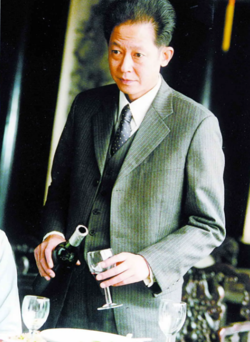 曾因丑拍戏一半被导演辞退的王志文，如今却成一代“风流”视帝