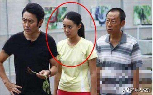 “国民妈妈”张小斐坎坷成名史，以及她身后的2个贵人