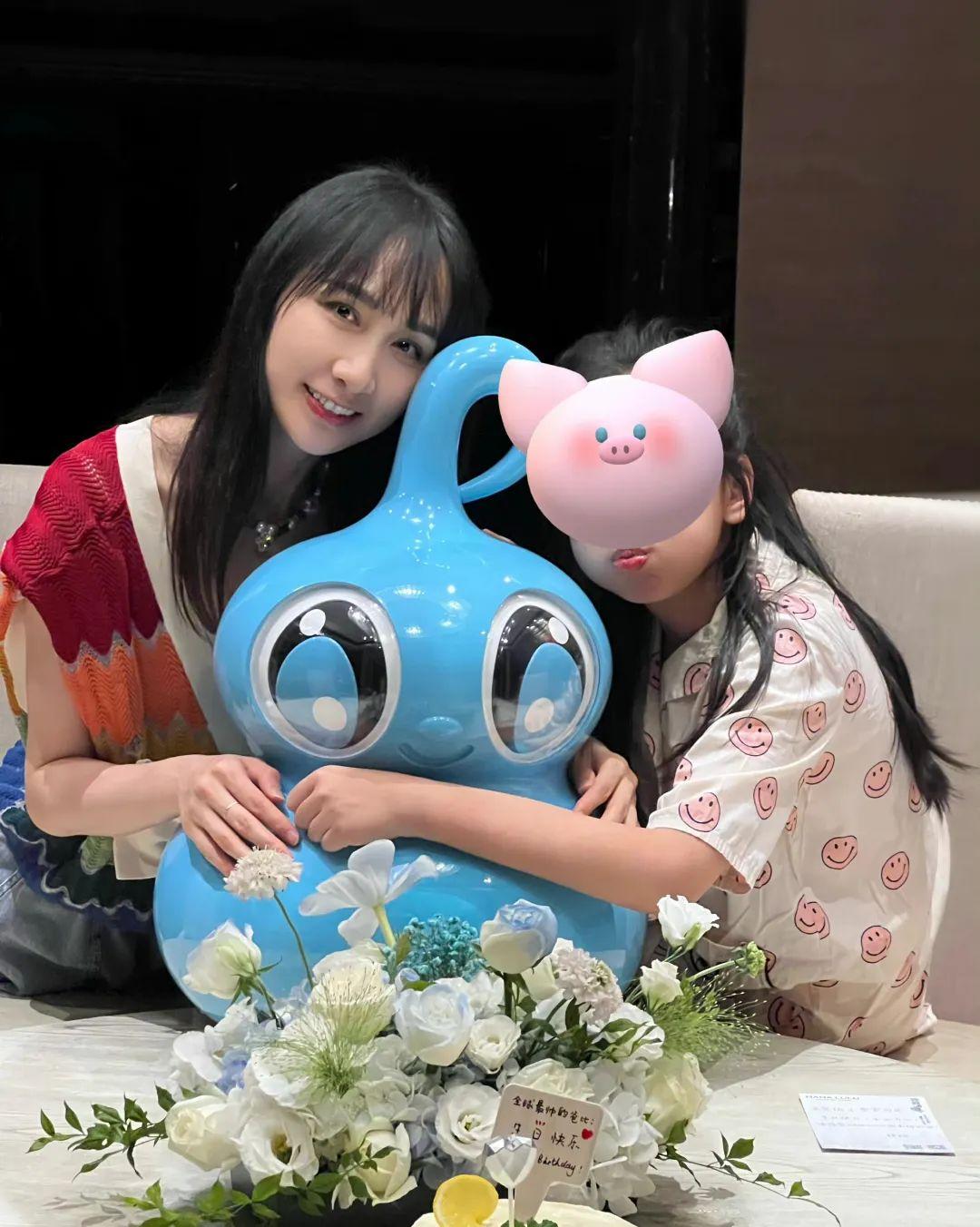雷佳音荣获“最佳男演员”，荣誉的背后，离不开老婆翟煦飞的支持