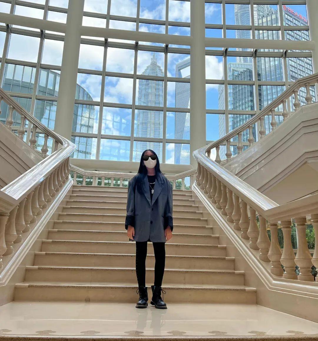 雷佳音荣获“最佳男演员”，荣誉的背后，离不开老婆翟煦飞的支持