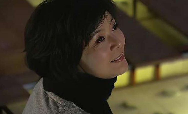原来爱上贼：昔日高冷小龙女，今日失婚中年师奶，陈玉莲让人感慨