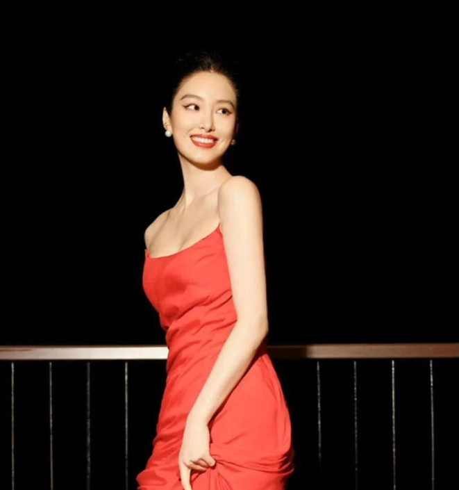 高叶被曝参加《浪姐4》，李小璐童瑶亮相，殷桃加盟可信度不高