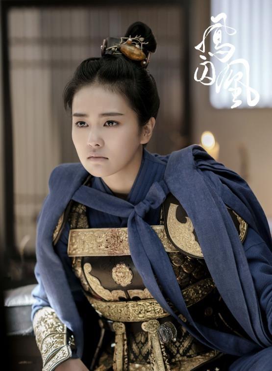 “淘宝模特”白鹿：娱乐圈带闺蜜暴富第一人，后凭魔性笑容出圈
