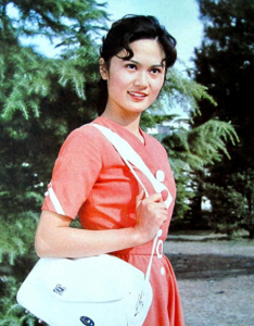 ​80年代女星韩月乔：从“微笑女神”到知名画家，她的励志人生