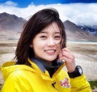 ​央视主持人李七月