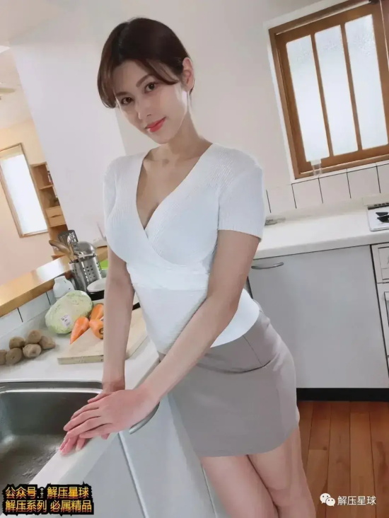 极品御姐美乃すずめ写真分享，业内气质美女老师！