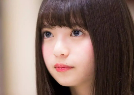 “被神选中的美少女”斋藤飞鸟，世界上脸最小的女人