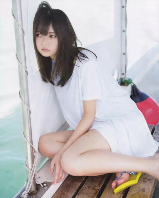 “被神选中的美少女”斋藤飞鸟，世界上脸最小的女人