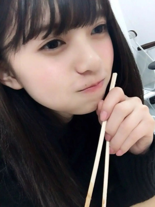 “被神选中的美少女”斋藤飞鸟，世界上脸最小的女人