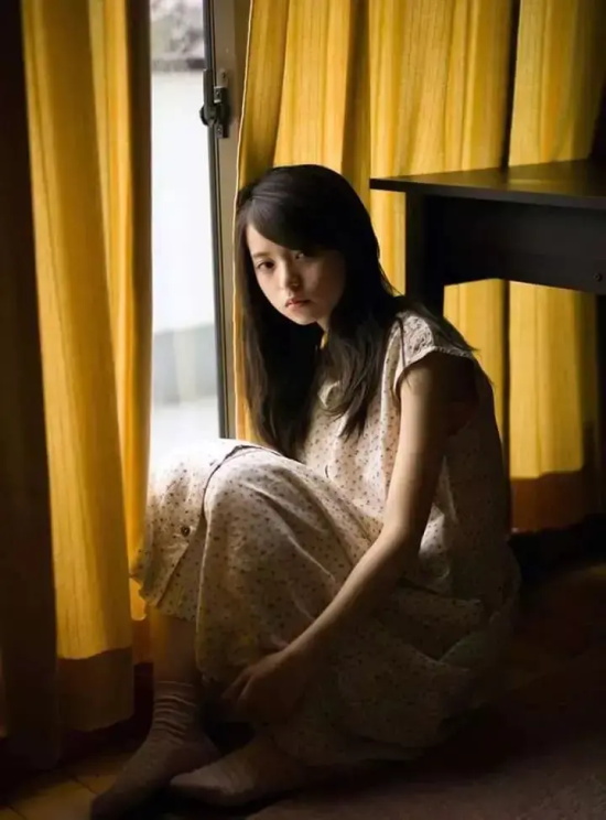 “被神选中的美少女”斋藤飞鸟，世界上脸最小的女人