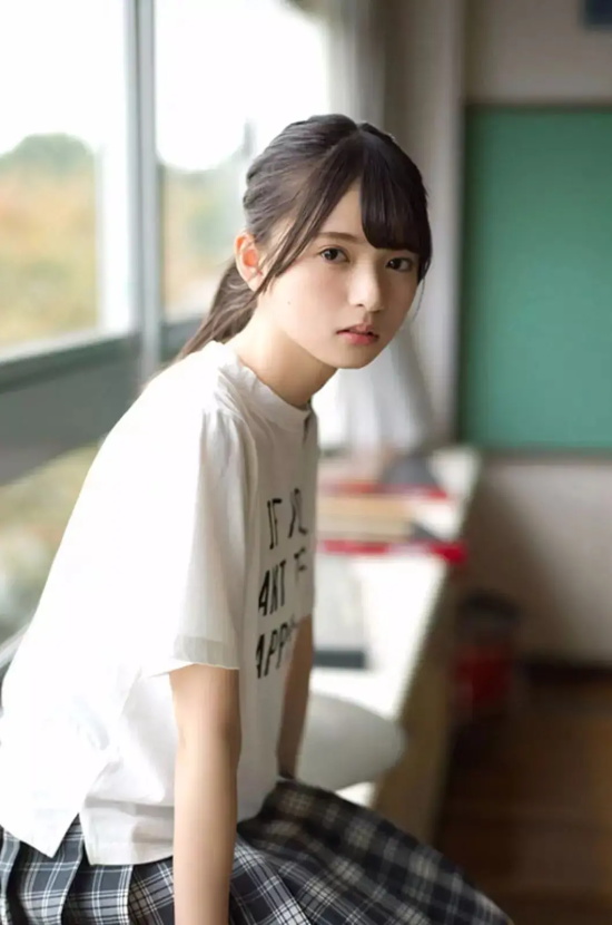 “被神选中的美少女”斋藤飞鸟，世界上脸最小的女人