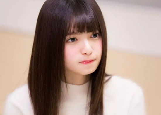 “被神选中的美少女”斋藤飞鸟，世界上脸最小的女人