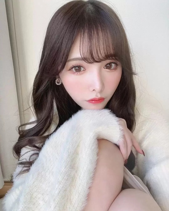 偶像艺人在她们面前都会羞愧，十位漂亮容貌的极品女优！