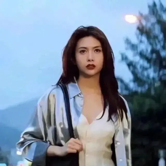 童年女神邱淑贞，早期性感美艳写真和经典剧照图片分享