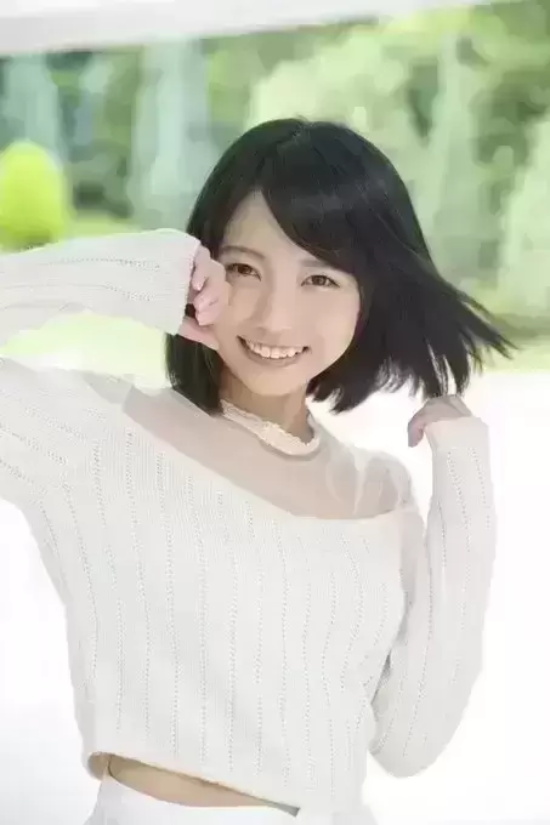 有趣的女人户田真琴美图分享，事务所争抢的新人！
