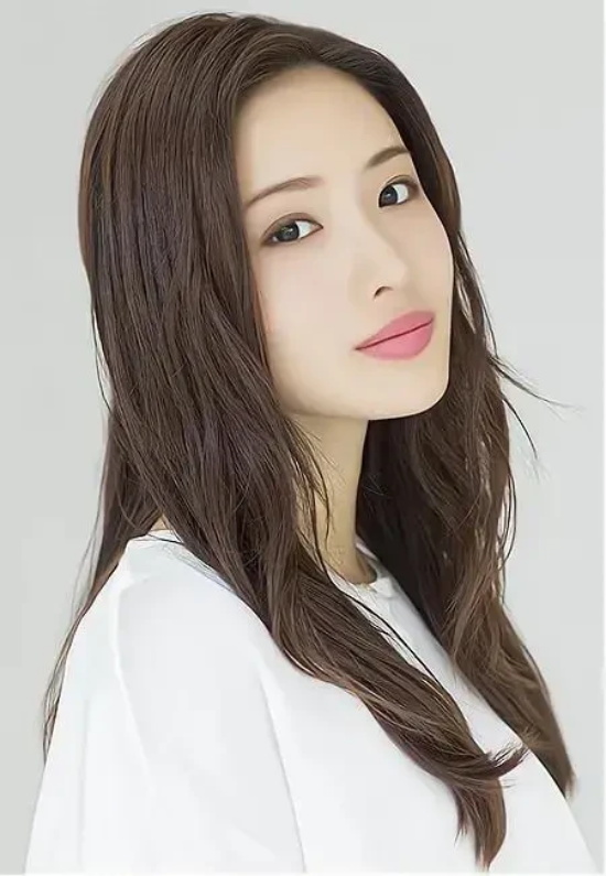 可爱与性感兼备的最强容貌“十元”，石原里美高清写真合集赏析