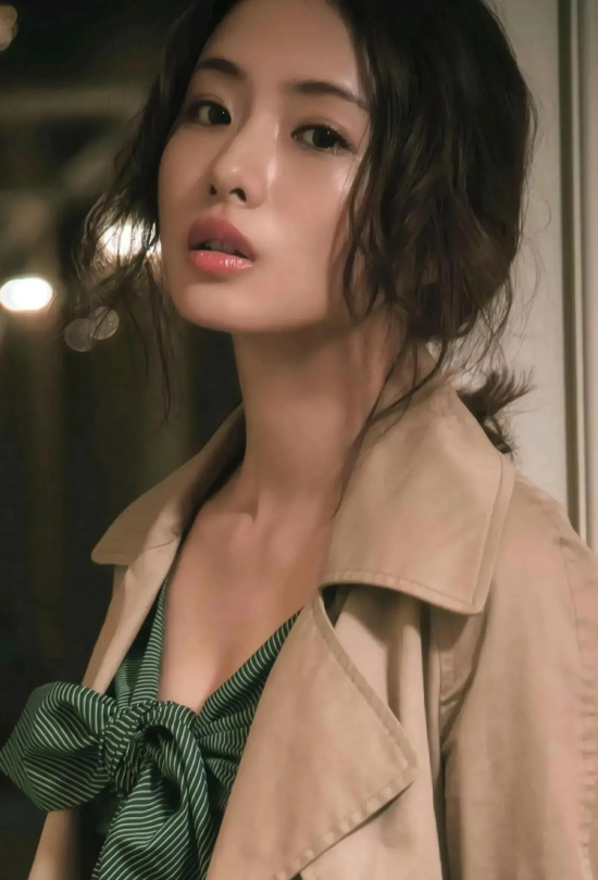 可爱与性感兼备的最强容貌“十元”，石原里美高清写真合集赏析