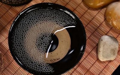 ​五粮液05年三斤装68度价值