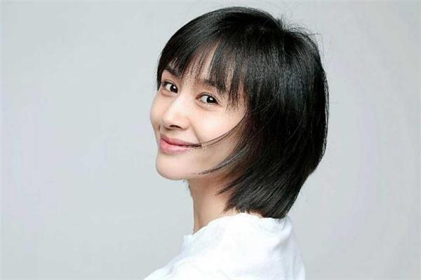 头顶碎发太多怎么办 刘海有小碎毛怎么处理