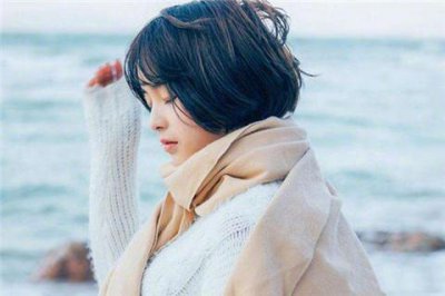 ​怎样主动去追一个自己喜欢的男生