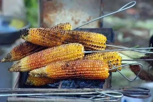 东北街边的10大美食小吃，看见就想吃，闻到味儿就要馋死了