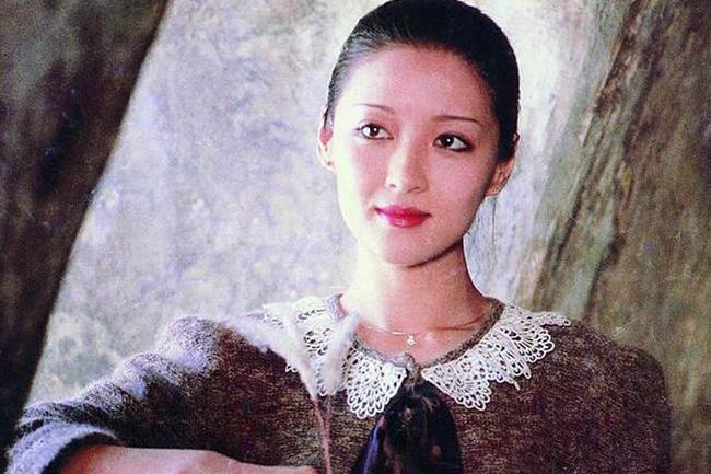 她是李敖的首任妻子，林青霞自叹不如她美，李敖临终前仍念念不忘