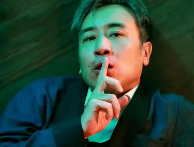 ​导演对网友破口大骂，12天血亏出局，这部电影就是个笑话