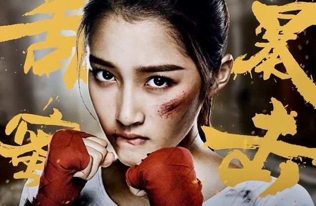 关晓彤酒店门口上演“激吻”鹿晗是真的吗？回应也让人无语！