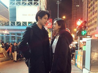王思聪前女友微博发浴室照，配文很甜蜜，网友：是谁拍的？