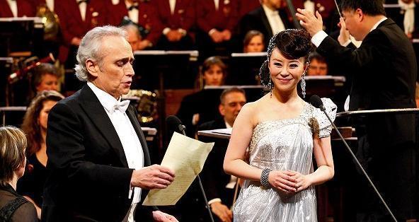国家一级演员，9次登上春晚，被丈夫抛弃孤身一人，41岁至今单身