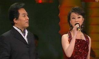 国家一级演员，9次登上春晚，被丈夫抛弃孤身一人，41岁至今单身
