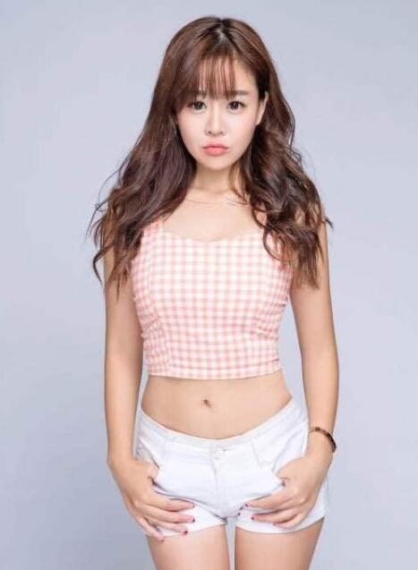 斗鱼主播阿科拿自己家事炒作无下限 这波炒作最让人心疼的是叶子
