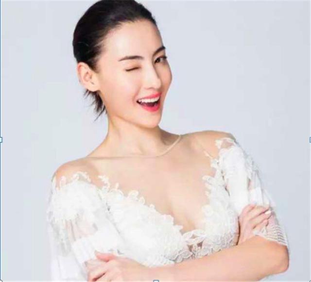 张柏芝产后写真曝光，身穿婚纱似公主，网友：幸福溢出屏幕