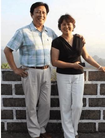 64岁唐国强近照：娶小12岁混血娇妻, 前妻大年三十自杀