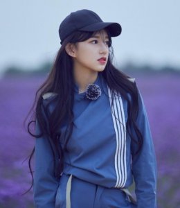 ​程潇亲妹妹也太好看了吧！五官精致超有气质，路人：长得像杨幂