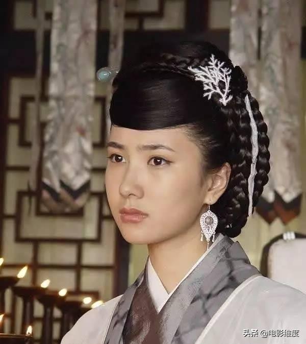 38岁边潇潇嫁金牌导演，今怀二胎生活滋润，只可惜印小天前程尽毁