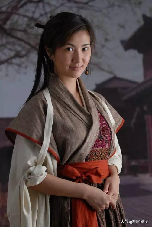 38岁边潇潇嫁金牌导演，今怀二胎生活滋润，只可惜印小天前程尽毁