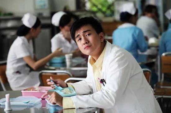 他是贵圈高学历男星，却被前女友指脾气差，入围白玉兰被写错名字