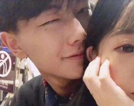 央视曝早孕网红“杨清柠”事件，这下可是大红大紫了