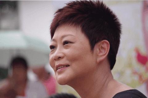 合作过众多春晚男演员，比宋丹丹还红，遭遇丈夫出轨淡出荧幕