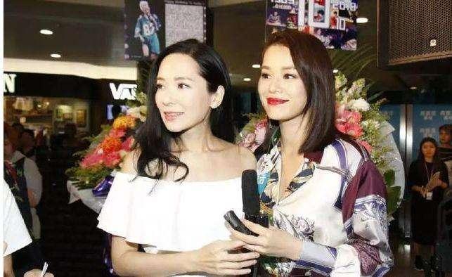 刘涛胡杏儿同框 相聚《亲爱的客栈》这档综艺 展现姐妹情深