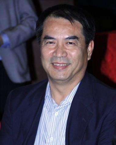 干部专业户演员廖京生豪宅意外曝光，妻子是内地第一古典美女何晴