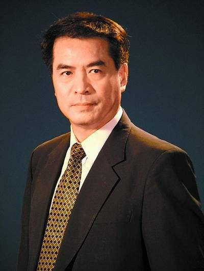 干部专业户演员廖京生豪宅意外曝光，妻子是内地第一古典美女何晴