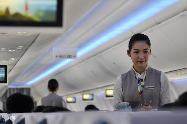 4家航空公司“空姐”工资大揭秘，“空姐”薪资是你想的那样吗？