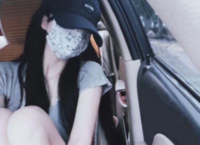 ​男人越爱你，越会控制不住对你做这5件事